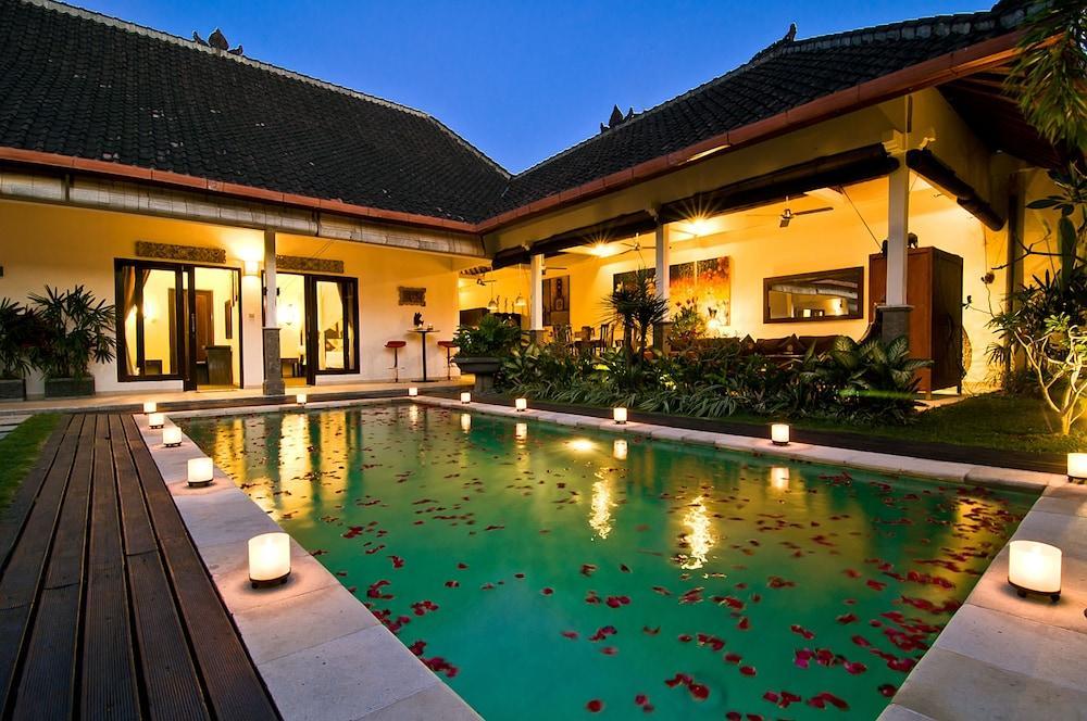 Villa Antara