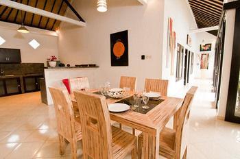Antara Seminyak (Bali)